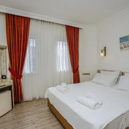 Amilla Hotel 4*